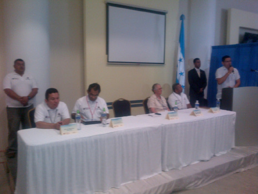 Tres dirigentes, a punto de perder sus plazas