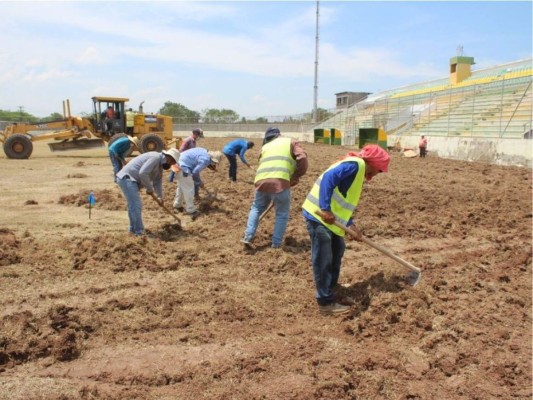 Así avanzan las labores de remodelación del estadio Carlos Miranda de Comayagua (Fotos)