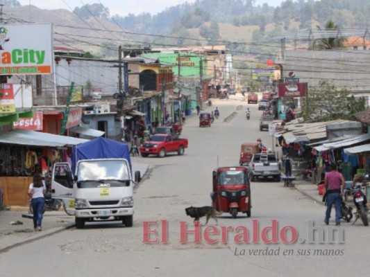 El comercio en el municipio de Trojes, El Paraíso, es sumamente ajetreado. Foto: Johny Magallanes/El Heraldo