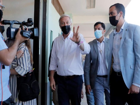 Ultraderechista José Antonio Kast reconoce victoria de izquierdista Boric en Chile