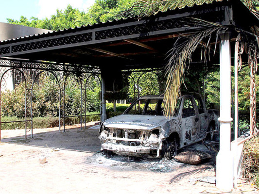 Matan al embajador de EEUU en Libia en ataque de islamistas