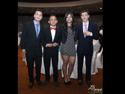 Elegante Cita Estudiantil cena de los seniors de la Elvel School