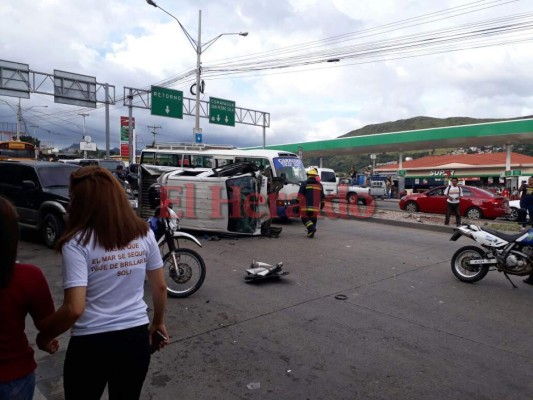 Impactantes imágenes del aparatoso accidente provocado por rastra en El Carrizal