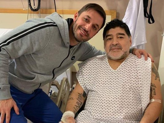 Abogado de Maradona denuncia 'criminal idiotez' por el retraso de las ambulancias