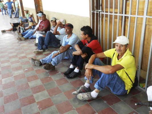 Empleados se toman alcaldía de Juticalpa