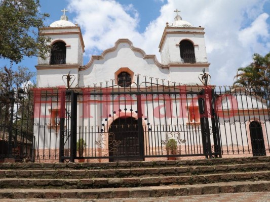 FOTOS: Valle de Ángeles, el municipio de los tallados en cuero y la aventura