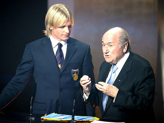 Lionel Messi gana su tercer Balón de Oro consecutivo