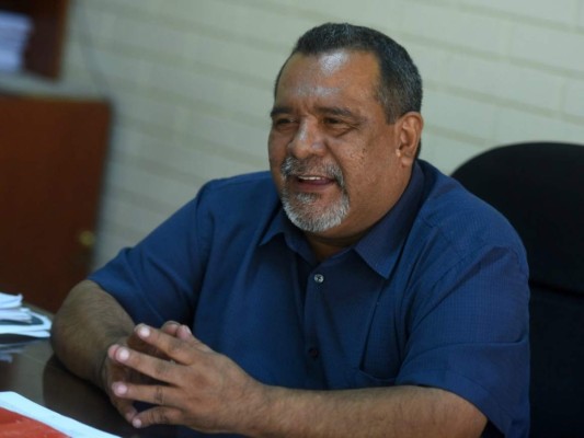 Tribunal ordena juzgar en libertad a exmediador de tregua pandillera en El Salvador