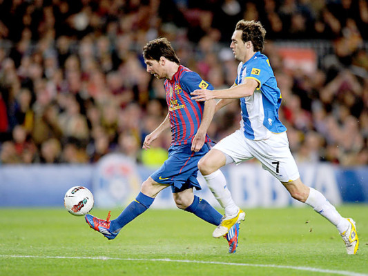 Messi regala cuatro goles a Guardiola en su despedida y se asegura 'Pichichi'