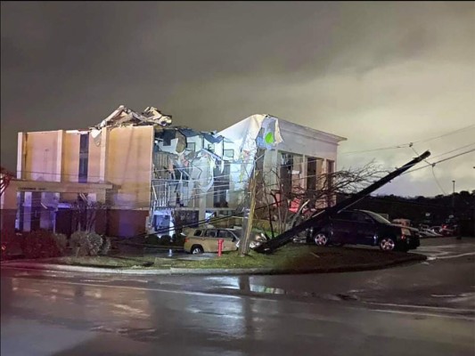 Violento tornado deja un muerto y varios heridos en Alabama&nbsp; &nbsp;&nbsp;