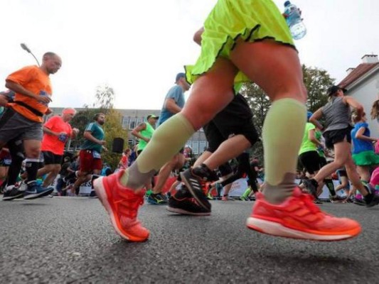 Muere maratonista al ser alcanzado por un rayo en Kansas