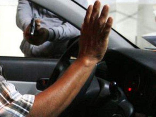 Párroco dispara contra hombres que intentaron asaltarlo en La Ceiba