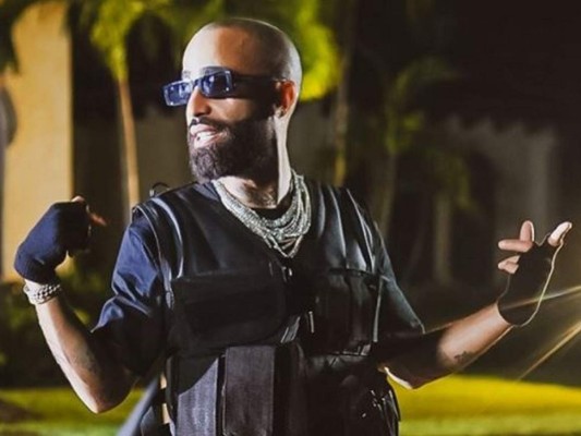 Arcángel lanza su nuevo álbum 'Los Favoritos 2”