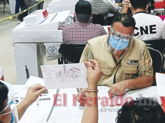 CNE concluye este sábado escrutinio de más de 14 mil actas