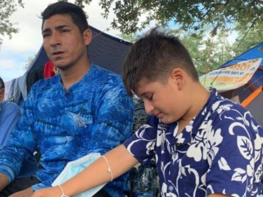 Expulsan a México a niño hondureño que aguantó hambre mientras cruzó la frontera
