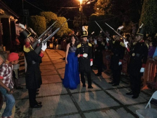 Diversión y belleza presente en la Feria Juniana de El Paraíso
