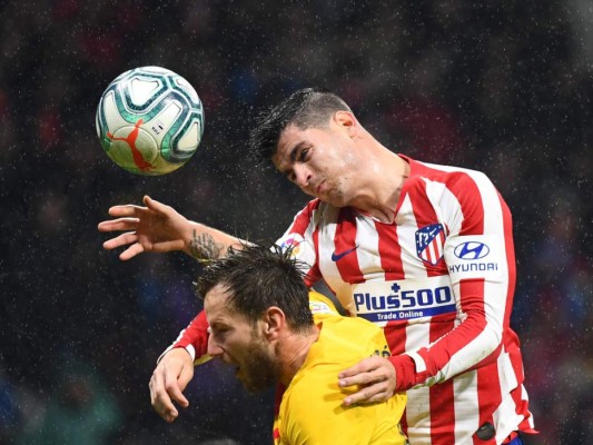 El Atlético de Madrid multado por alteración del orden contra el Barcelona