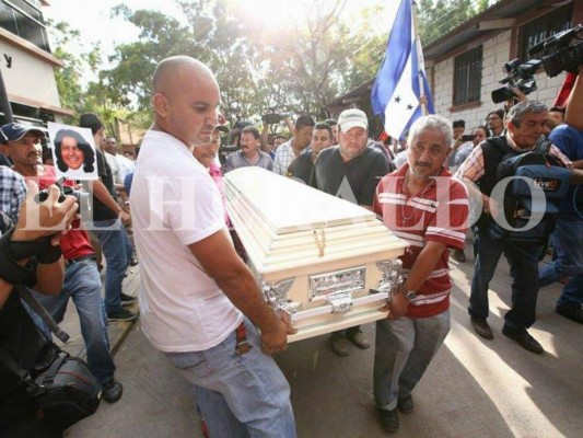 Honduras: Llegan restos de Berta Cáceres a La Esperanza