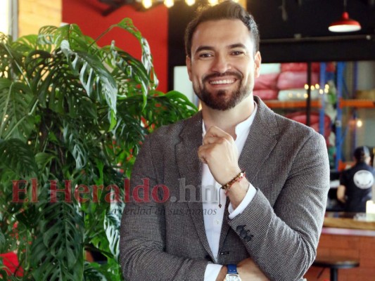 Café y una amena plática con Kenneth Melhado: 'Que yo trabaje en EEUU no me hace un hondureño ajeno a lo que pasa en mi país'