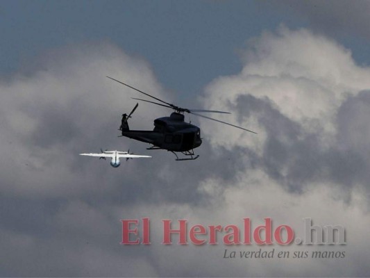 Un helicóptero de la FAH resguardó el avión que llevó al capo. Foto: Estalin Irías/El Heraldo