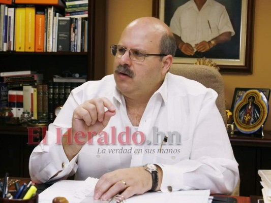 Jorge Canahuati asume la presidencia de la Sociedad Interamericana de Prensa