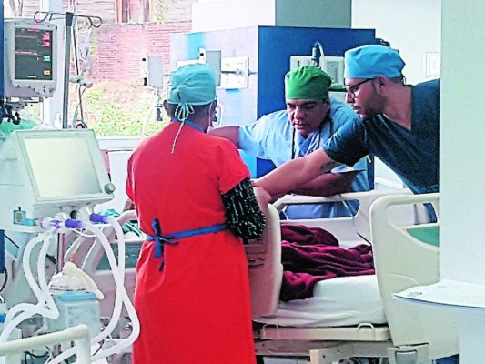 En 48 horas trasladarían a Estados Unidos a niña quemada