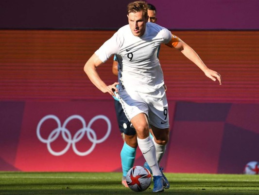 Wood, el gigante de 1.91 metros que le partió el arco a Honduras