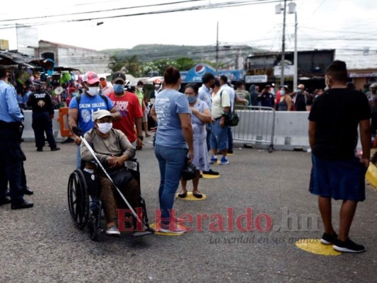 Desinfección y distancia: estrictas medidas en reapertura del Zonal Belén