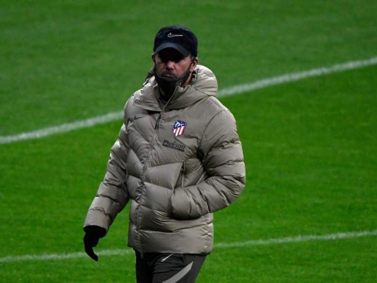 'Nos enfrentamos al Bayern de Múnich, jugamos contra un equipo que se prepara para jugar muchas competencias', afirmó Simeone. Foto: AFP