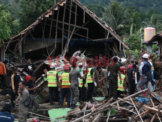 Fotos de la devastación que dejó el tsunami en Indonesia