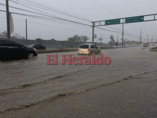 Imágenes de las inundaciones en Tegucigalpa tras fuerte lluvia