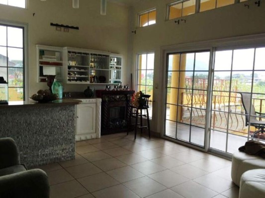 Honduras: Incautan bienes a supuesto narcotraficante en Colón