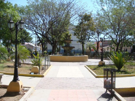 Un cálido abrazo a la novia del sol