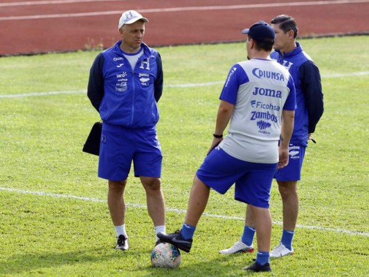 ¿Viene o no Andy Najar? Gerardo Ramos explica estado de salud de Fabián Coito y los otros dos contagiados en Honduras&nbsp;&nbsp;