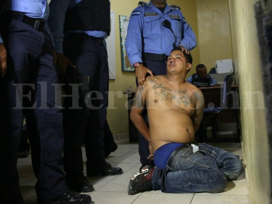 Detienen a hombre que golpeaba a su mujer en la capital de Honduras