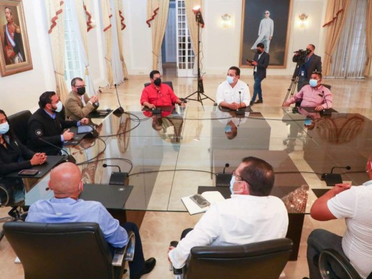 El Salvador iniciará esta semana donación de 34,000 dosis para siete municipios hondureños