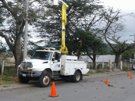 Unas 90 mil personas de Francisco Morazán beneficiadas con dos nuevos circuitos de distribución de energía