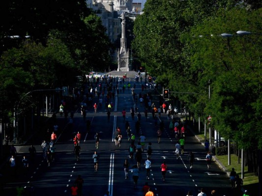 Imágenes: Españoles se preparan para reencontrarse con familiares y amigos