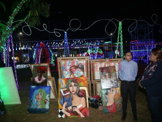 Radiante: Así luce la Navidad en la Villa Olímpica de la capital de Honduras