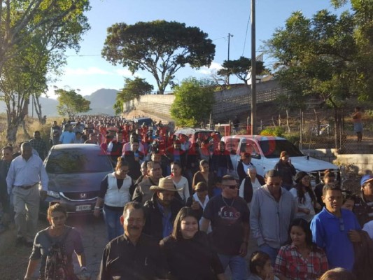 Imágenes del último adiós al expresidente hondureño Roberto Suazo Córdova en La Paz