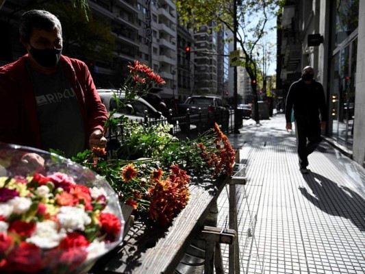 Regla del 10-4, propuesta científica para reabrir la economía y aprovechar punto débil del Covid-19