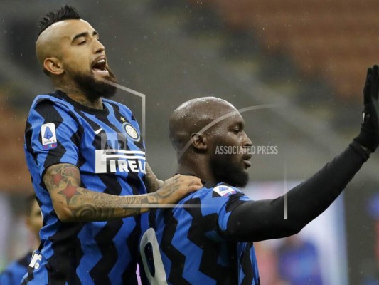 'Nadie tiene una plaza asegurada' en el Inter, advierte Conte a Vidal&nbsp;