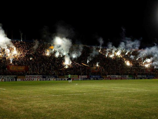 Barra del Real España invita a mantener lazos de amistad con aficionados del Motagua