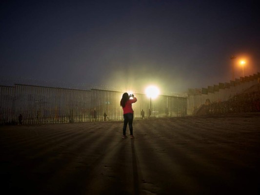 Reviven demanda demócrata sobre el muro fronterizo