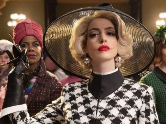 FOTOS: Las películas de Anne Hathaway que nos enseñaron a vestir con elegancia