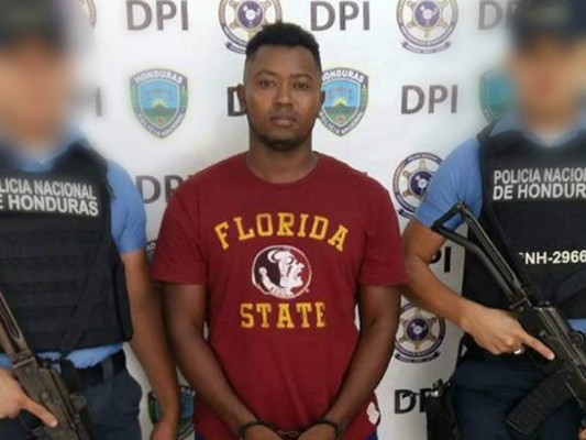 Los futbolistas hondureños que han sido detenidos al tener problemas con la justicia
