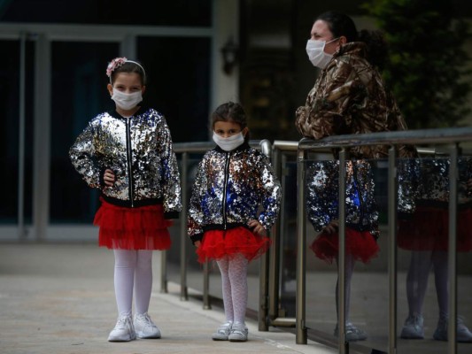 Turquía alarmada ante aumento alarmante de casos de covid-19