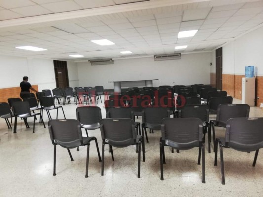 Desolado y sin bandera, así luce el Consejo Central Ejecutivo del Partido Liberal tras expulsión de diputados