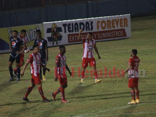 Motagua empata 1-1 con Vida y deja el liderato en bandeja de plata al Olimpia