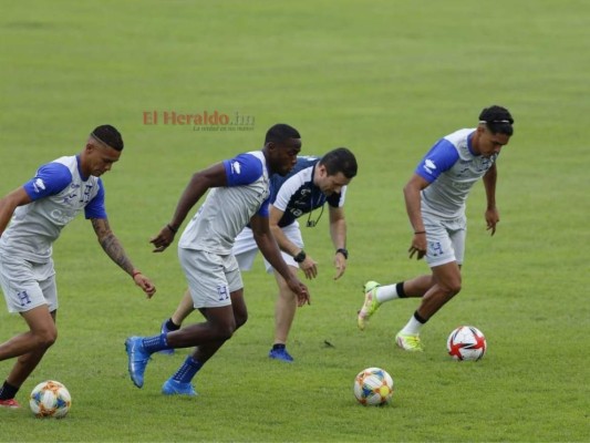 Bolillo Gómez sigue afinando la Selección de Honduras para intentar superar la eliminatoria